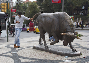 Die Stierskulptur im Istanbuler Stadtteil Kadiköy